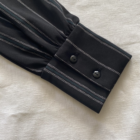 Ann Taylor Factory blouse size XS - Picture 8 of 8